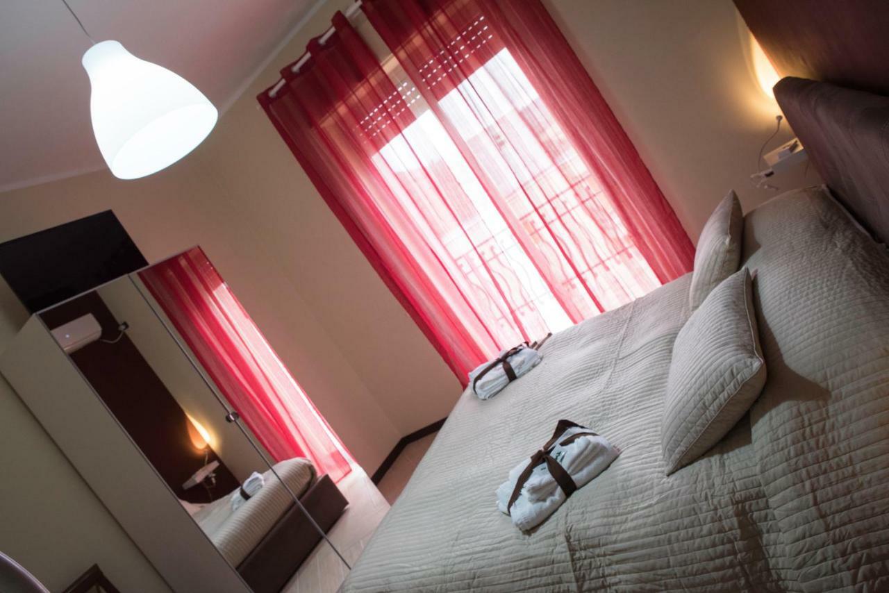 Il Centro Short Lets Hotel Valguarnera Caropepe Luaran gambar