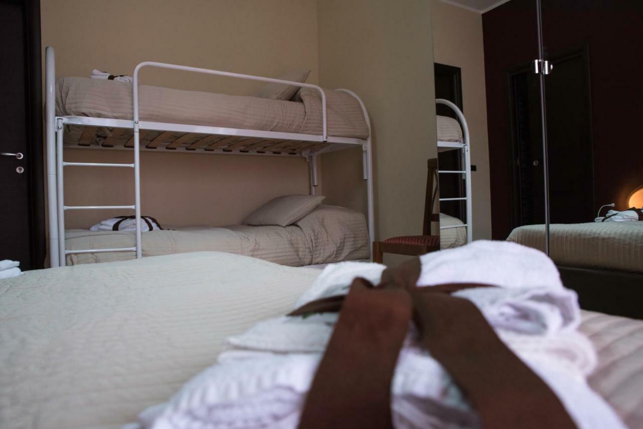Il Centro Short Lets Hotel Valguarnera Caropepe Luaran gambar