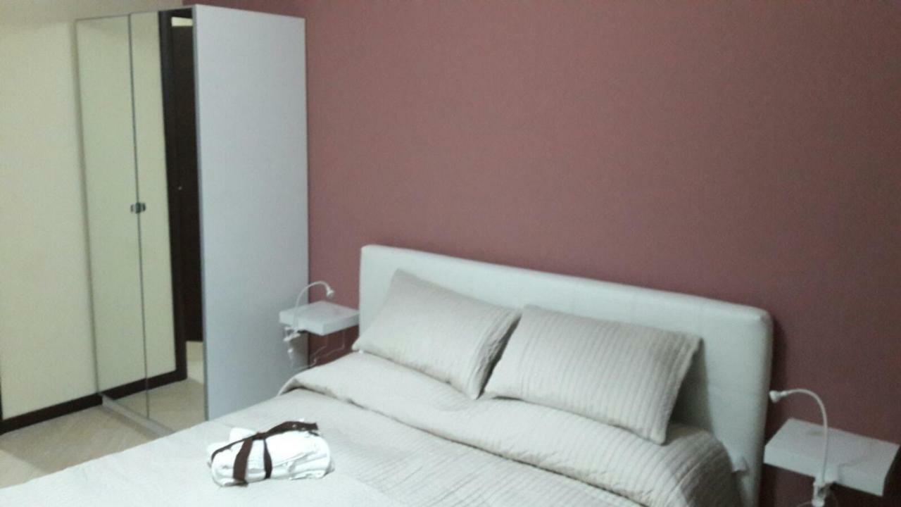 Il Centro Short Lets Hotel Valguarnera Caropepe Luaran gambar